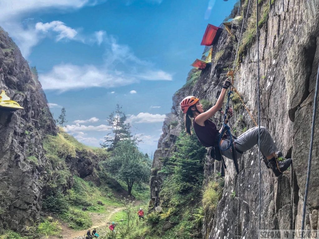 Góra Wdżar Himalaya Base Camp Ewa Chojnowska Szpilki w plecaku