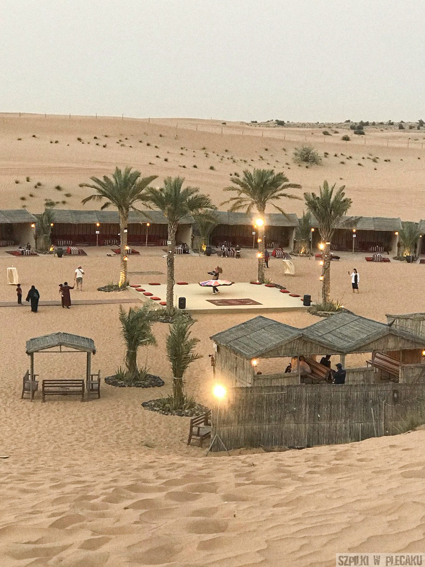 obóz na pustyni Dubaj inaczej z przygodą i adrenaliną - Szpilki w plecaku